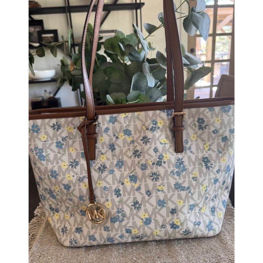 MICHAEL KORS JET SET CHARM MEDIUM CARRYALL TOTE Purse VANILLA FLORAL NWT